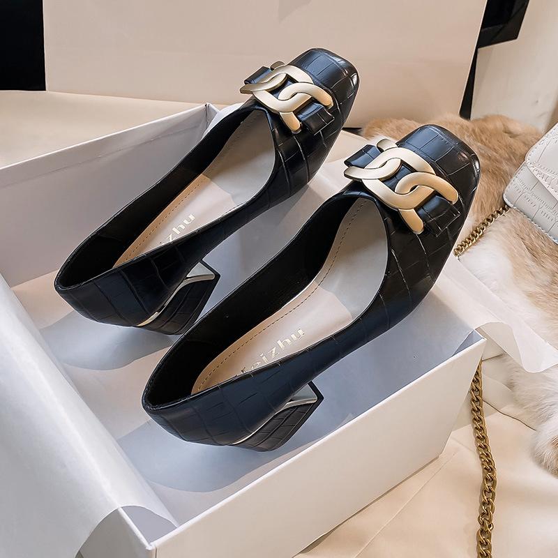 Fashion Chunky Med-High Heels Shoes Woman Luxury Metal Chain Pumps Alligator Mary Janes Ladies Dress Square Toe Tacones Mujer Escarpins