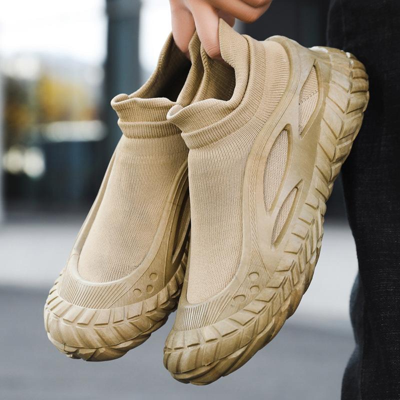 

Large size new casual socks men s shoes mesh breathable tooling shoes outdoor flying knitting labor insurance shoes men s sports shoes 45