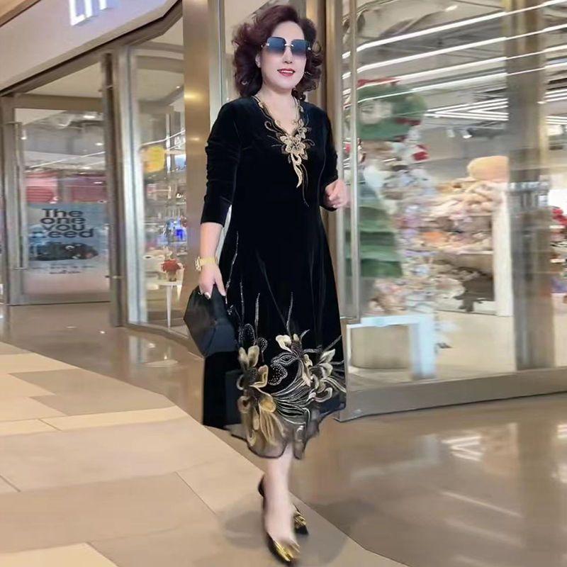 Spring Autumn Women's Plus Size Dress Embroidered Gold Velvet Dress High-end Dress Dress Loose V-neck Long Dress