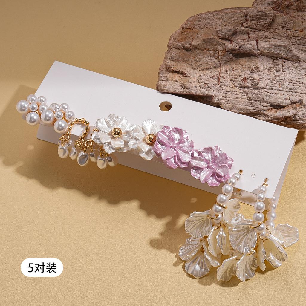 Ten-piece set of imitation pearl flower petals fringed silver needle earrings sweet earrings