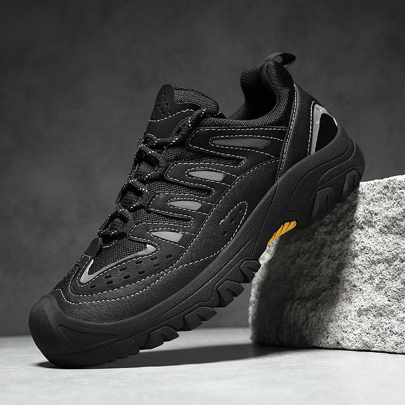 Large Size Outdoor Hiking Shoes Men's 2025 New Sports and Leisure Shoes Bag Head Thick Sole Non-slip Off-road Hiking Shoes