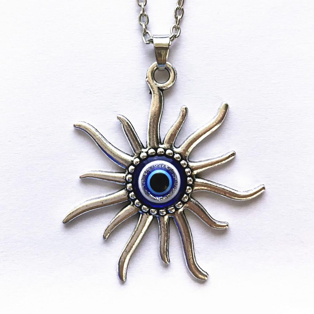 Turkish Blue Evil Eye Pendant Necklace With Alloy Moon Design For Fashion Accessories