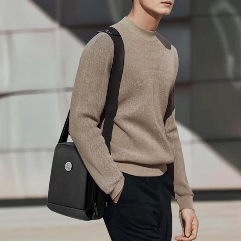 OIWAS Infinite Loop Men s Crossbody Bag