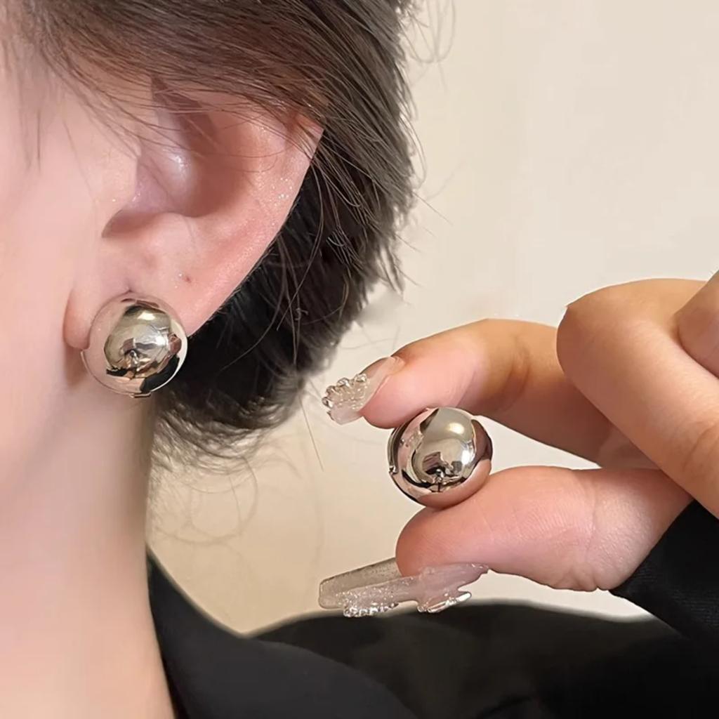 Fashion Shiny Half Ball Earrings Metal Geometric Stud Earrings Vintage Gold Silver Color Daily Holiday Women Jewelry Gifts