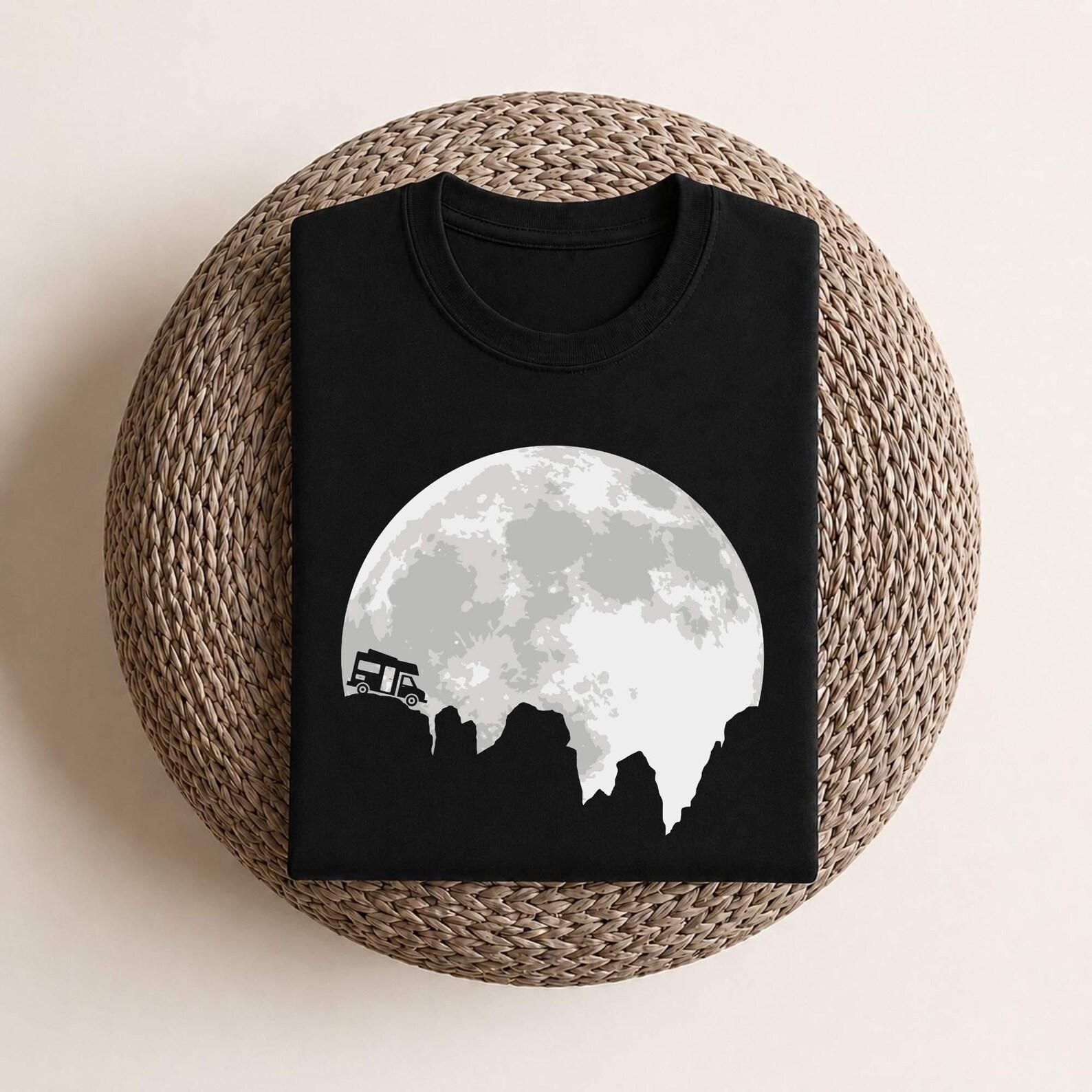 Camping Moon T-Shirt Campervan Gift for Holidays - Premium T-Shirt M