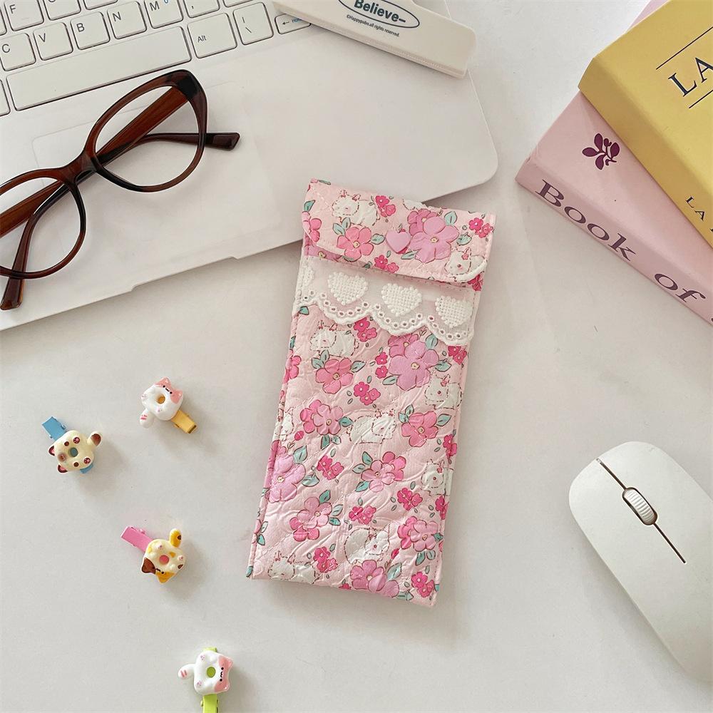 Kawaii Quilted Glasses Bag Cute Cartoon Eyeglasses Pouch Soft Cotton Sunglasses Case With Heart Button Lace For Women Girls