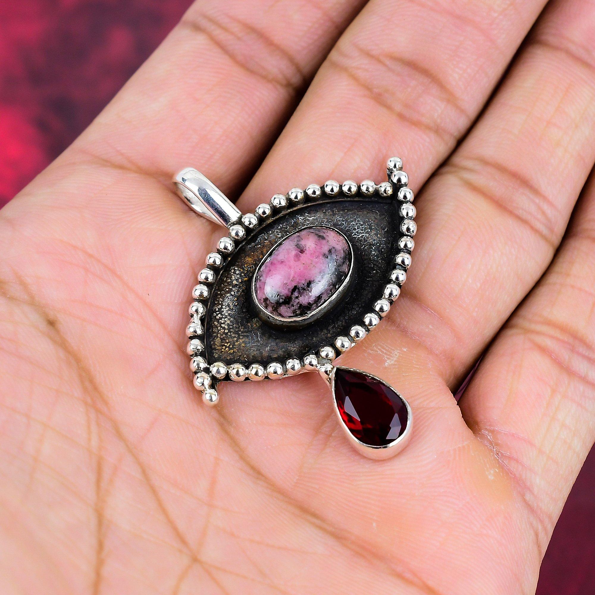 

Родонит, гранатовый кулон, 925 пробы стерлингового серебра ювелирные изделия драгоценный камень кулон, подарок для нее ручной работы изящные ювелирные изделия 1.96 Inches красный