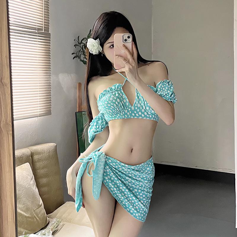 2024 Floral One-Shoulder Tube Top Swimsuit Set: Sexy Three-Piece with Split Skirt