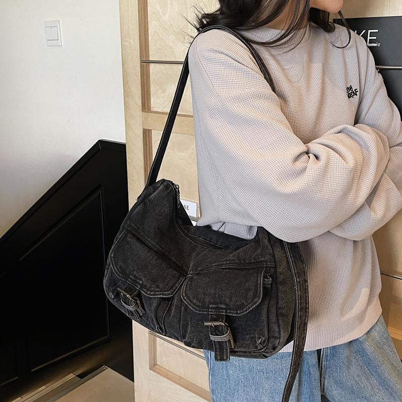 Denim Shoulder Bag Women Fashion Casual Crossbody Bag with Front Pockets and Adjustable Strap