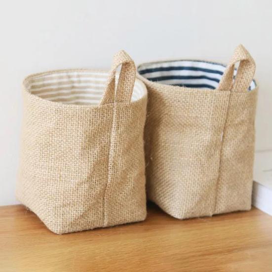 Cotton Linen Hanging Storage Bag Wall Mounted Storage Basket Small Folding Storage Bag with Handle for Keys Toys Cosmetics