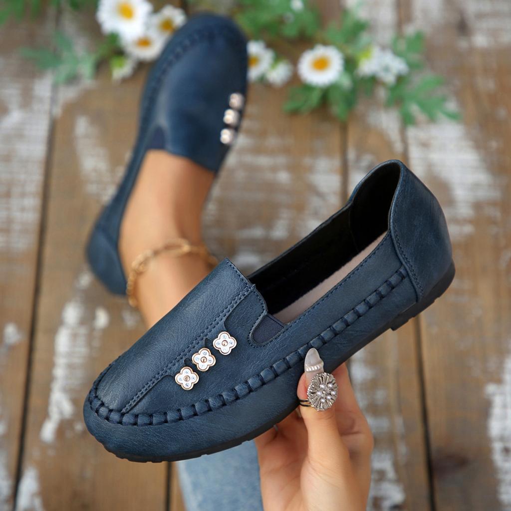 Women's Slip On Loafers Casual Driving Moccasin Shoes Lightweight Flexible Sole Comfortable Fit Durable Construction