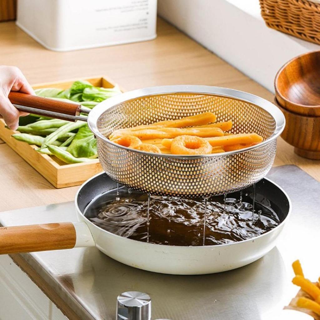 Stainless Steel Fine Mesh Strainer Sifter Spoon Kitchen Utensil Ergonomic Handle for Frying and Rinsing