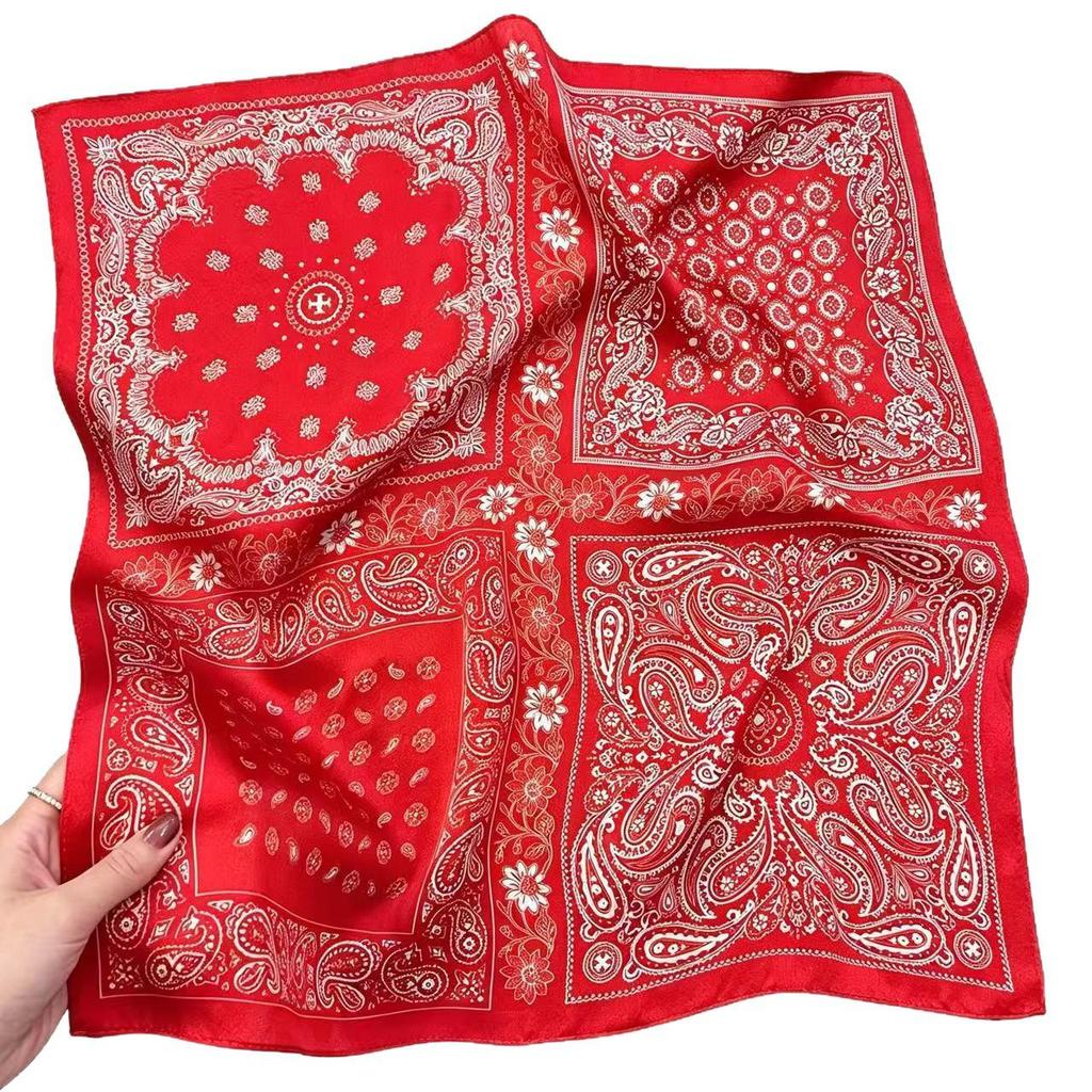 Retro Paisley White Silk Scarf: Versatile 70cm Summer Accessory & Gift
