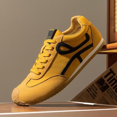 Neue Schuhe für Herren Atmungsaktive Freizeit-Sportschuhe Mode Flache Skateboard-Schuhe Jugend Slip-on Sneaker