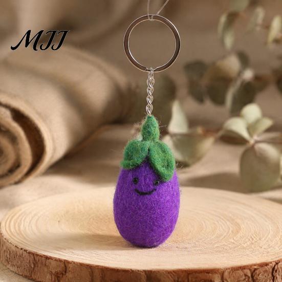 Crochet Fruit Pendant Felt Cartoon Vegetable Keychain, Garlic Pearl Mangosteen Corn Eggplant Bag Decoration Pepper Keyring Pendant, Handmade Keychain