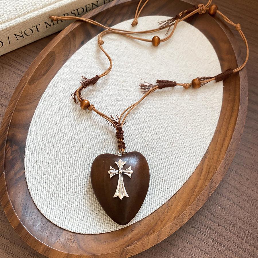 Retro style coffee fabric acrylic love necklace light luxury sweater chain versatile necklace women