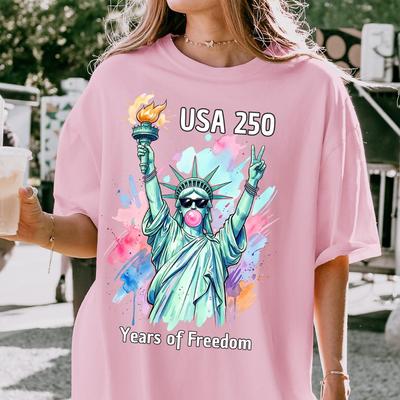 Preppy Statue Of Liberty Blowing Bubble Gum Shirt, 4th Of July T-shirt, 250 Years Of Freedom Tee, 4th Of July Icecream Top, USA Bow Outfit