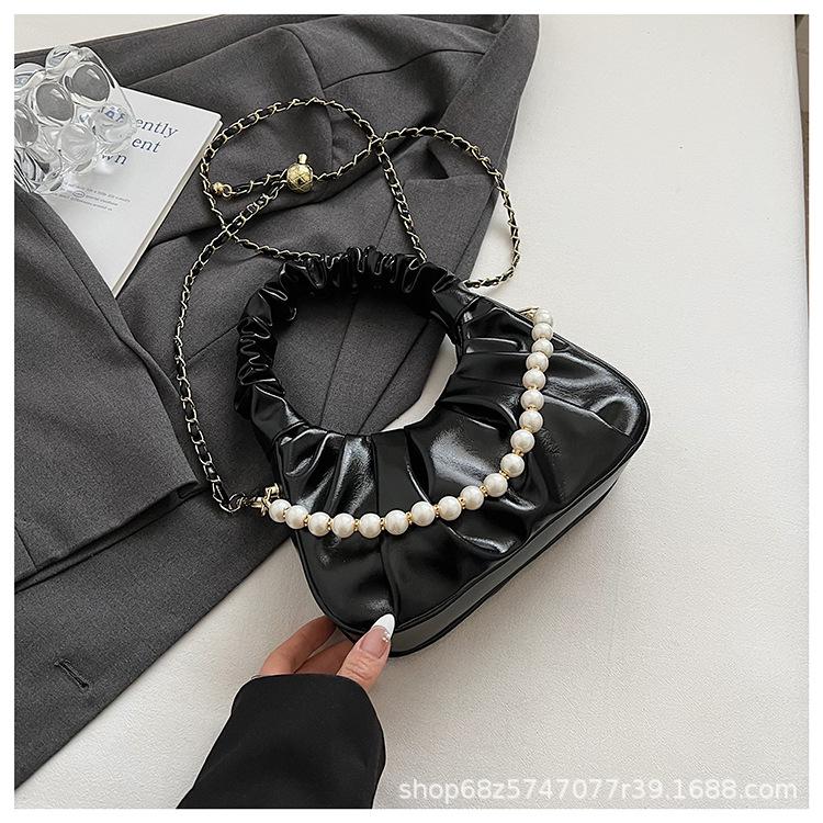 

High-value pearl pleated cloud bag 2025 summer new personalized ins shoulder bag fashionable foreign messenger bag чёрный