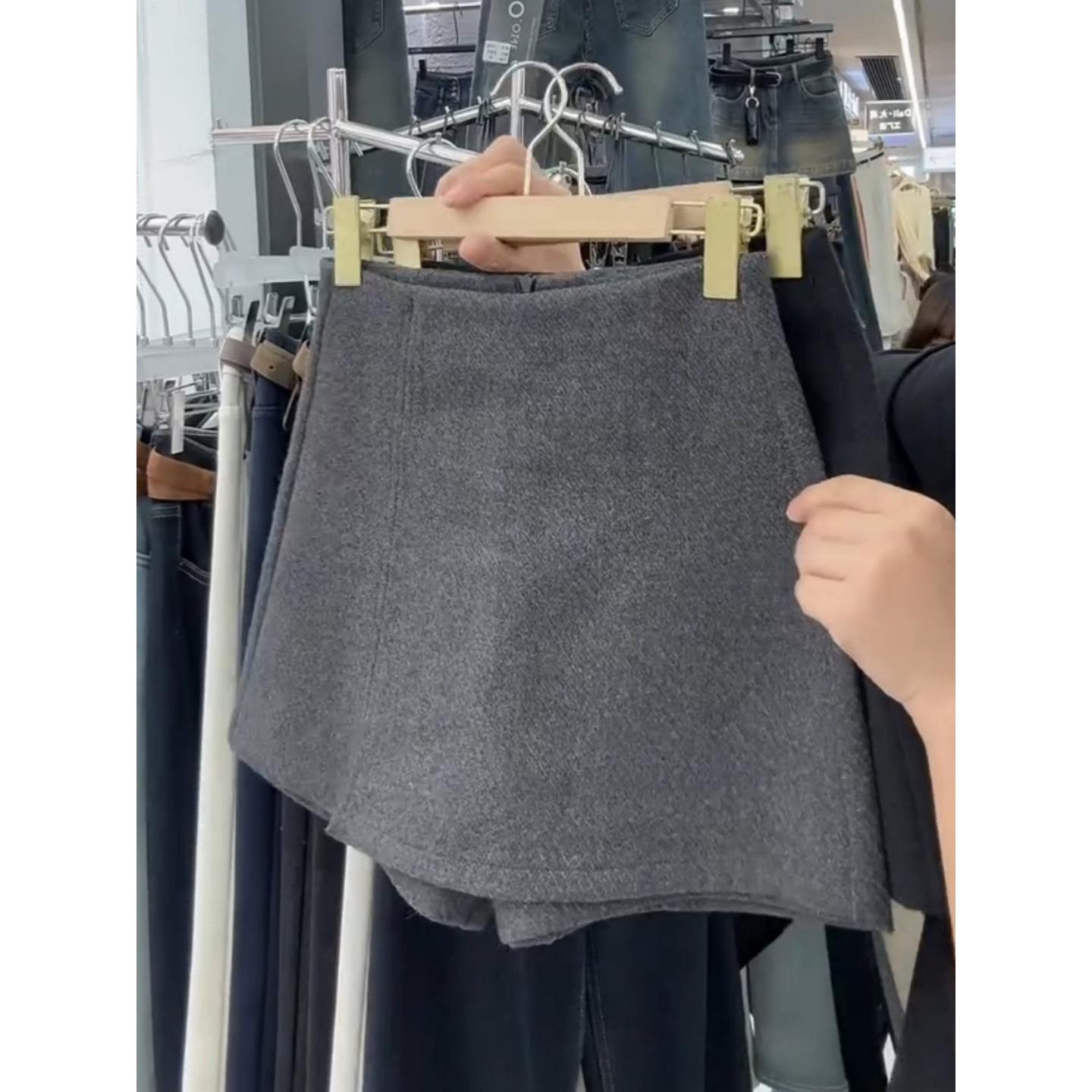 

Plus Size Gray Woolen Skirt Pants - High Waist, Slimming Slit, Short Length for Spring/Autumn 2XL
