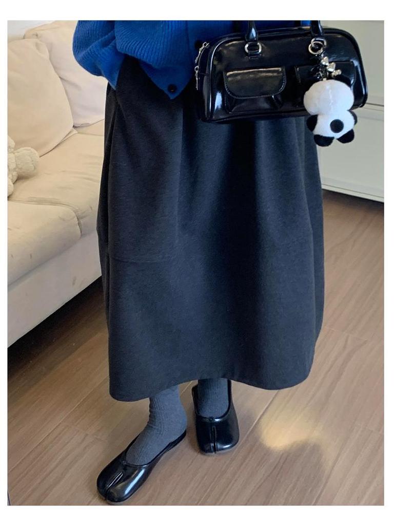Deep Gray Women's Wool Blend Half-Skirt, Elastic Waist, Slimming Korean Mid-Length Umbrella Style for Autumn/Winter 2025