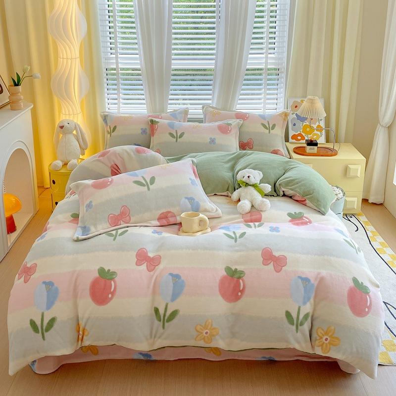 Set din patru piese din catifea cu lapte proaspăt de iarnă, husă de pilotă din flanel din catifea cu două fețe cu imprimare antistatică și set din trei piese din catifea