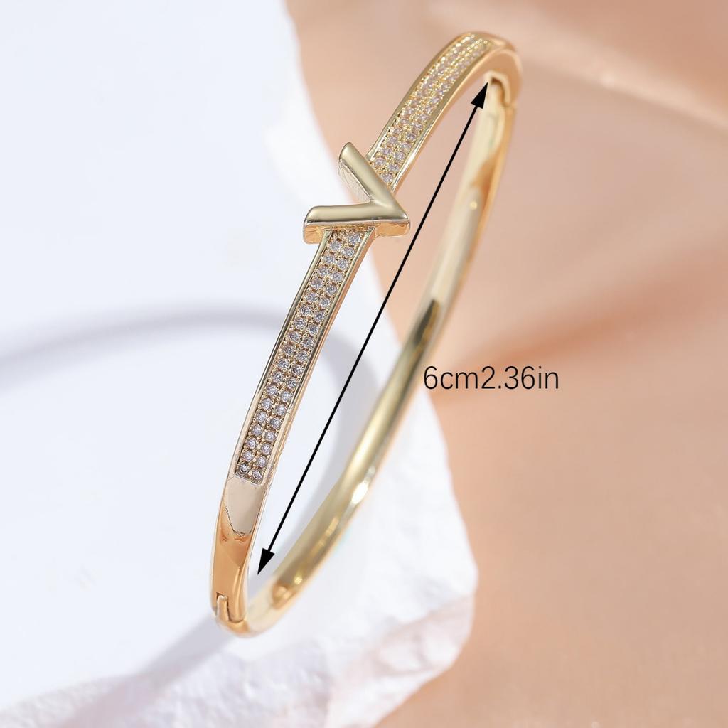 2026 Gold-plated Zircon Fashion Bracelet Big Pig Nose Bracelet Personalized Design Temperament Jewelry