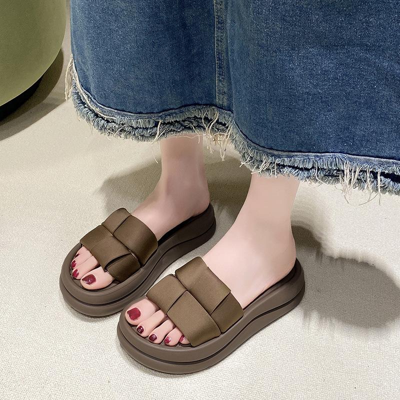Summer new niche woven cloth with slippers women's thick bottom outer wear casual beach vacation sandals
