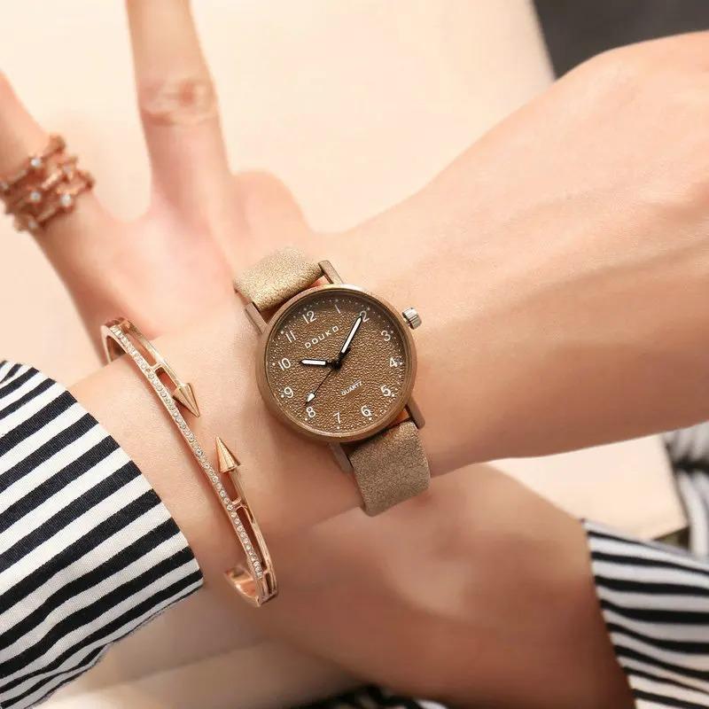 BK01 Casual and fashionable Women watches artistic retro stone patterned belts quartz watches gifts watches for woman