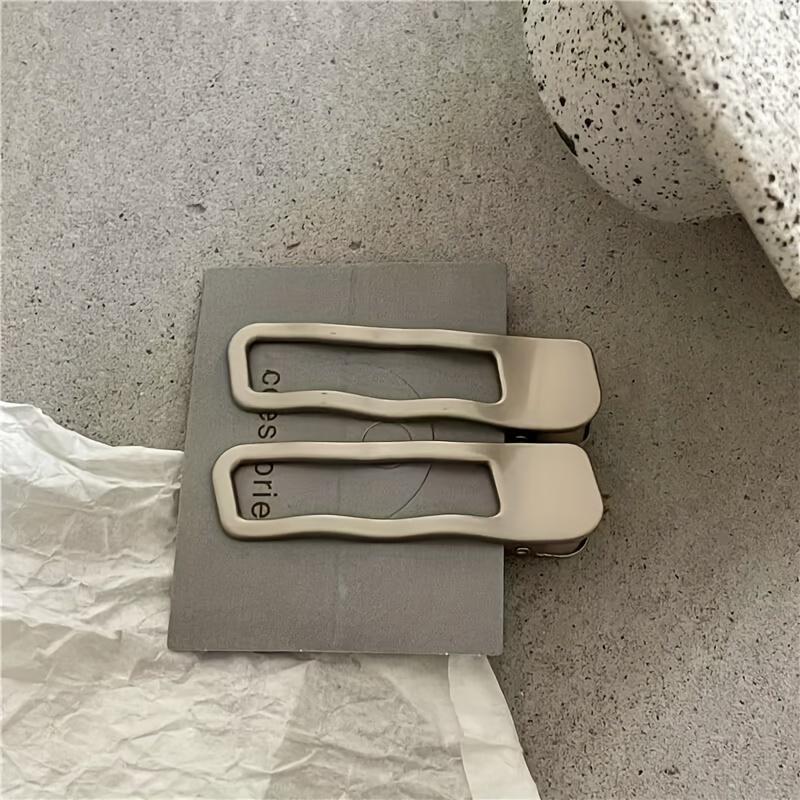 

Elegant Silvery Hairpins | Wave, Geometric and Droplet Shapes for Stylish Bangs and Hair