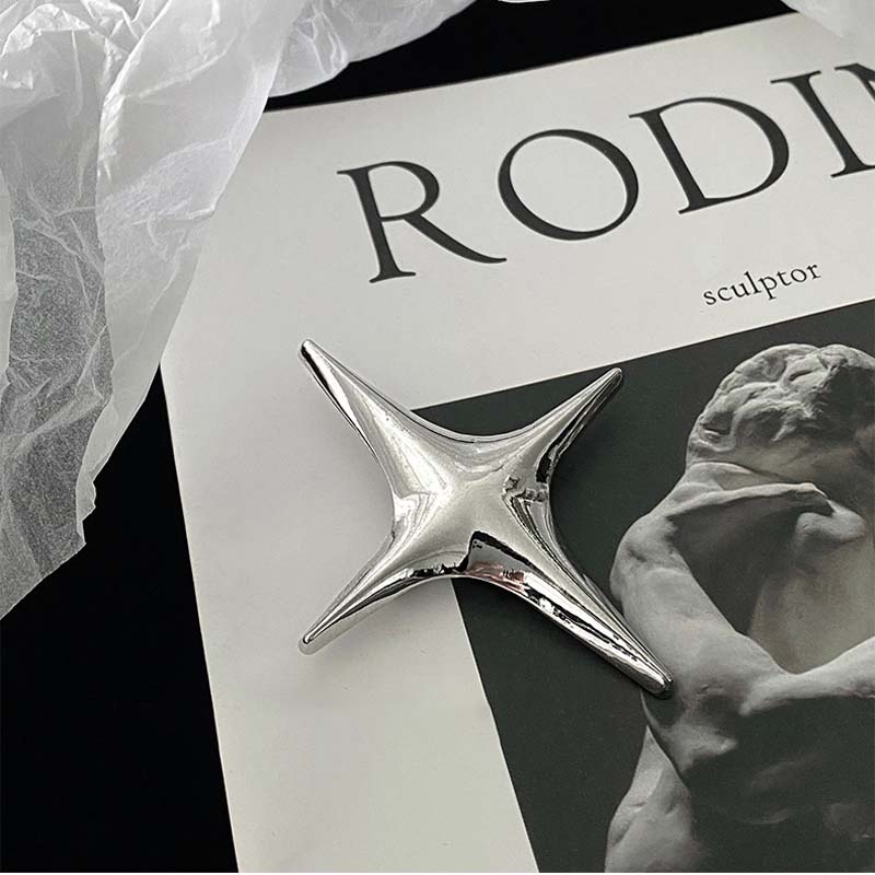 Punk Rock Silber Farbe Metall Kreuz Stern Broschen für Männer Frauen 2026 Neu Trendig Vierzackiger Stern Revers Anstecknadeln Schmuck