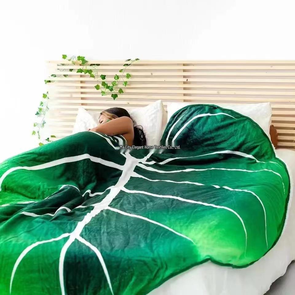 Hot Selling Green Leaf-Shaped Flannel Blanket - Funny Birthday Gift