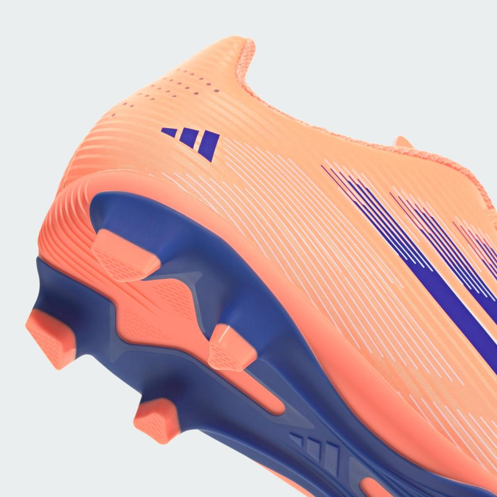 Adidas Junior F50 Club FXG Futebol Meninos e Tamanhos Branco Beam Tamanho Travas, Meninas, 17-24.5cm, Unissex, NIL90, Laranja/Azul Claro/Calçado (JI0027), 21,0 cm