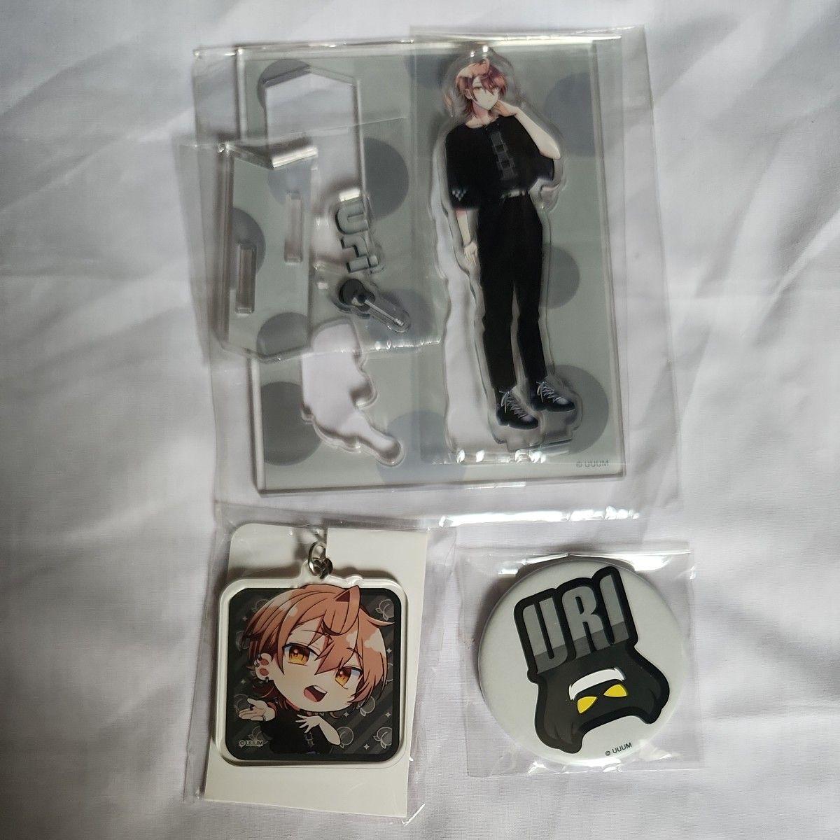 Used Colorful Peach Uri Goods Set Acrylic Stand Keychain Can Badge