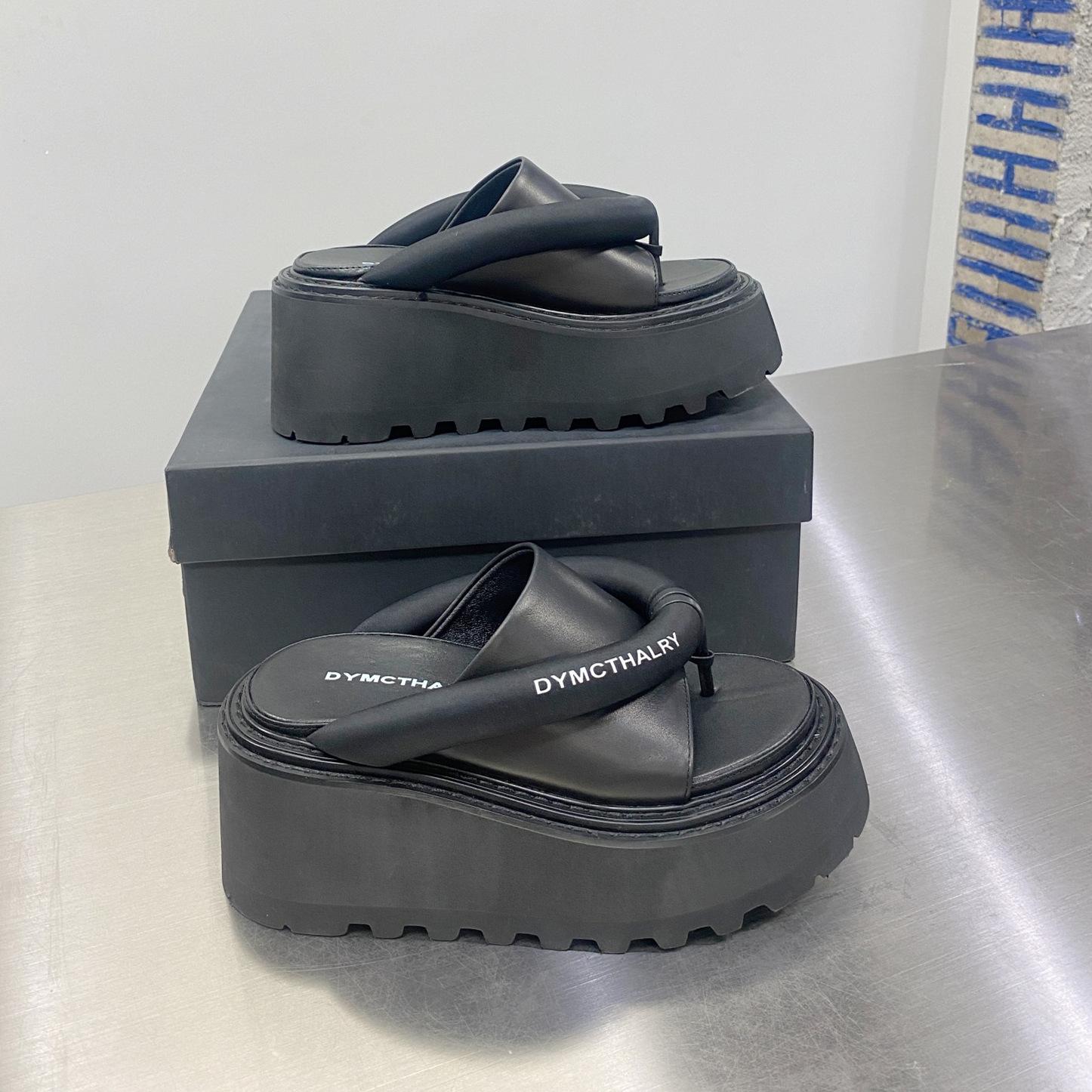 

[В наличии] Шлепанцы с толстой подошвой и зажимом для пальцев, увеличивающие рост, для женщин, летние, короткие, сандалии Le muffin 40 чёрный