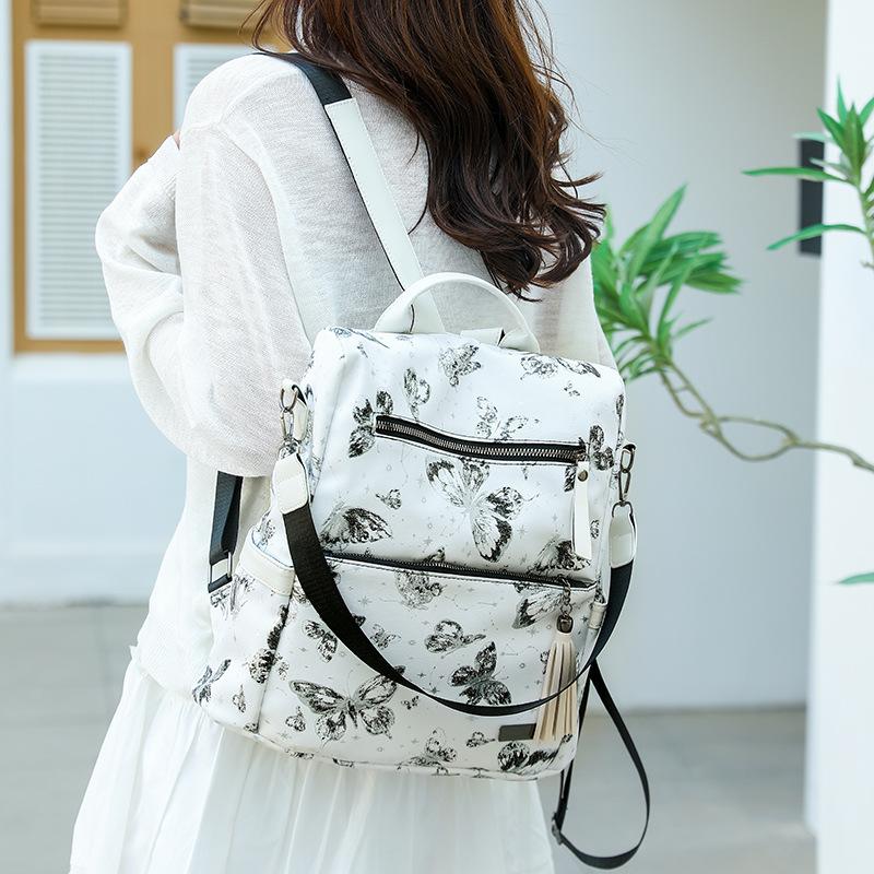 

Маленький свежий рюкзак с принтом бабочек, женская новая универсальная повседневная наплечная сумка, рюкзак большой вместимости чёрный