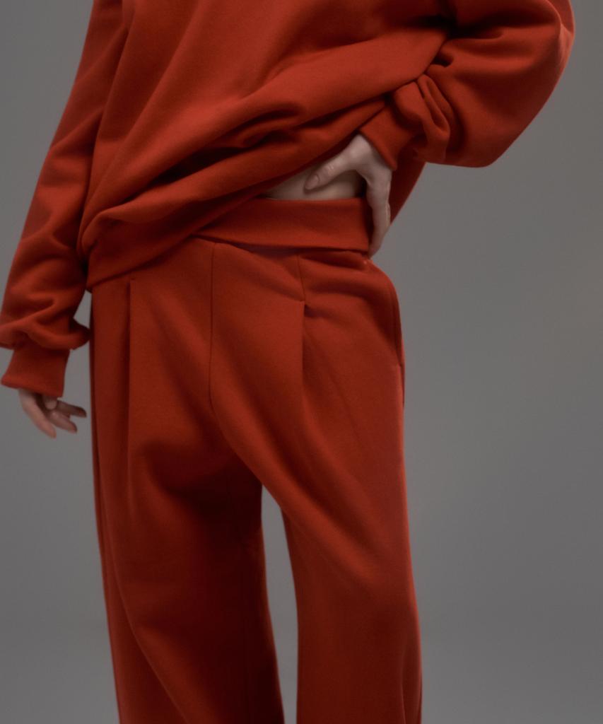 Mausolleum Dew Folded Sweat Pants - Red