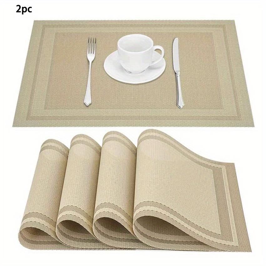 Sada 4 kusů, tepelně odolné prostírání, omyvatelné PVC prostírání, tkané vinylové prostírání na stůl, protiskluzové a proti usazování nečistot prostírání
