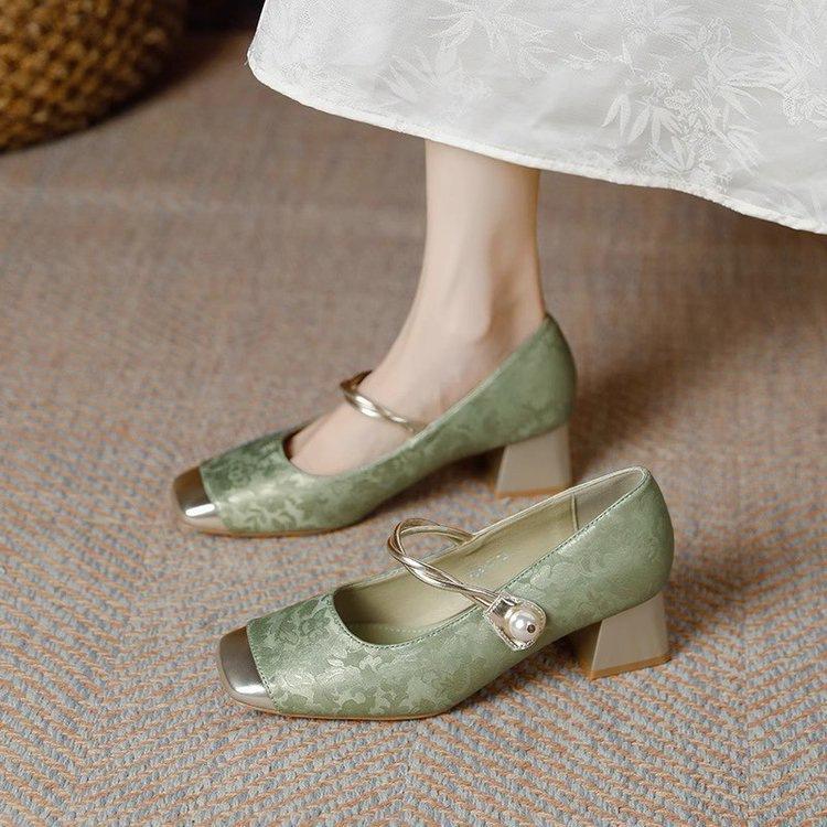 New Chinese Style High Heels Women's Autumn 2025 New French Temperament Square Head Word with Thick Heel Single Shoes