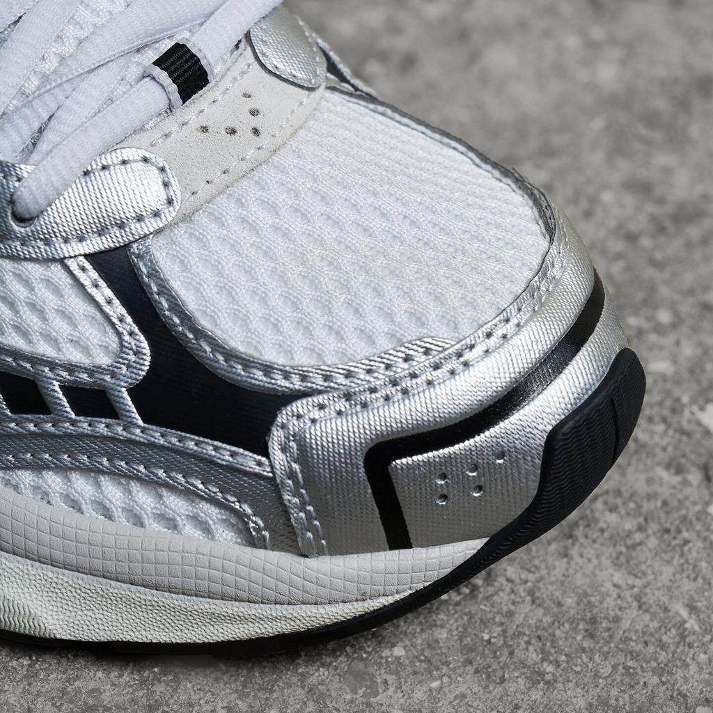 adidas Adistar XLG White Black Silver