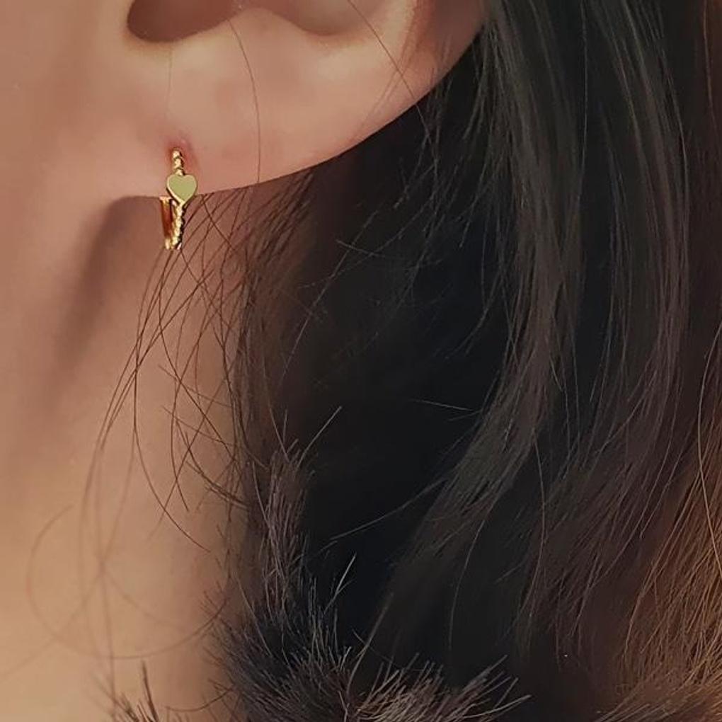 Women's Charming Heart One-Touch Hoop Earrings (Petit Heart)