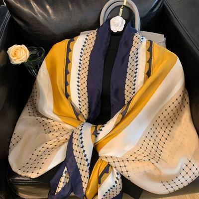 Women's New Arrival Fashionable Printed Polka Dot Scarf Windproof Neck Warmer for Ladies