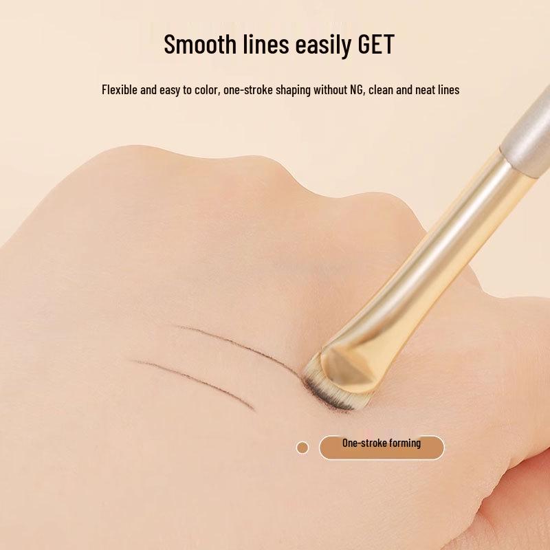 Crescent Eye Detail Brush: Small Fan Blade for Eyeliner and Eyeshadow