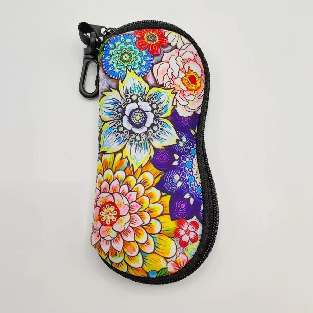 Totem Printed Glasses Case Shockproof Eyeglass Storage Bag With Zipper Keychain Portable Outdoor Sunglasses Pouch Eyewear Holder