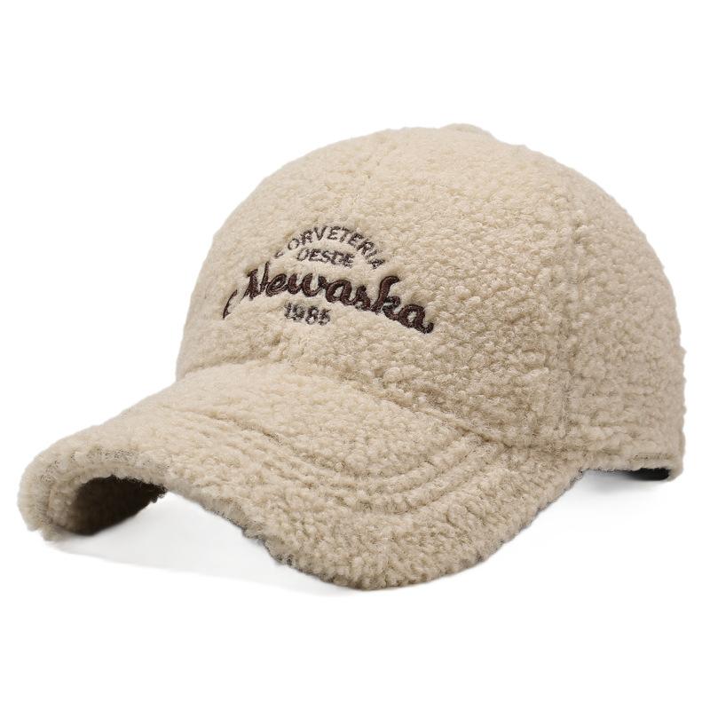 Autumn and Winter New Thermal Cap Women's Embroidered Letters Show The Face Small Fashion Casual Lamb Wool Baseball Cap