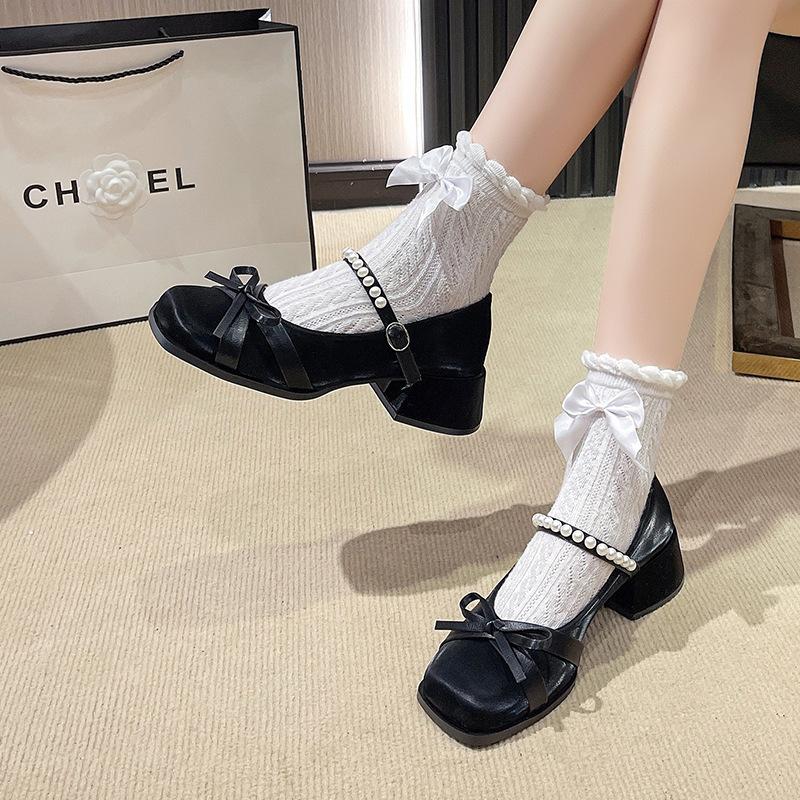 Beige retro light mouth Mary Jane single shoes women's summer 2025 new versatile skirt thick heel cool single shoes
