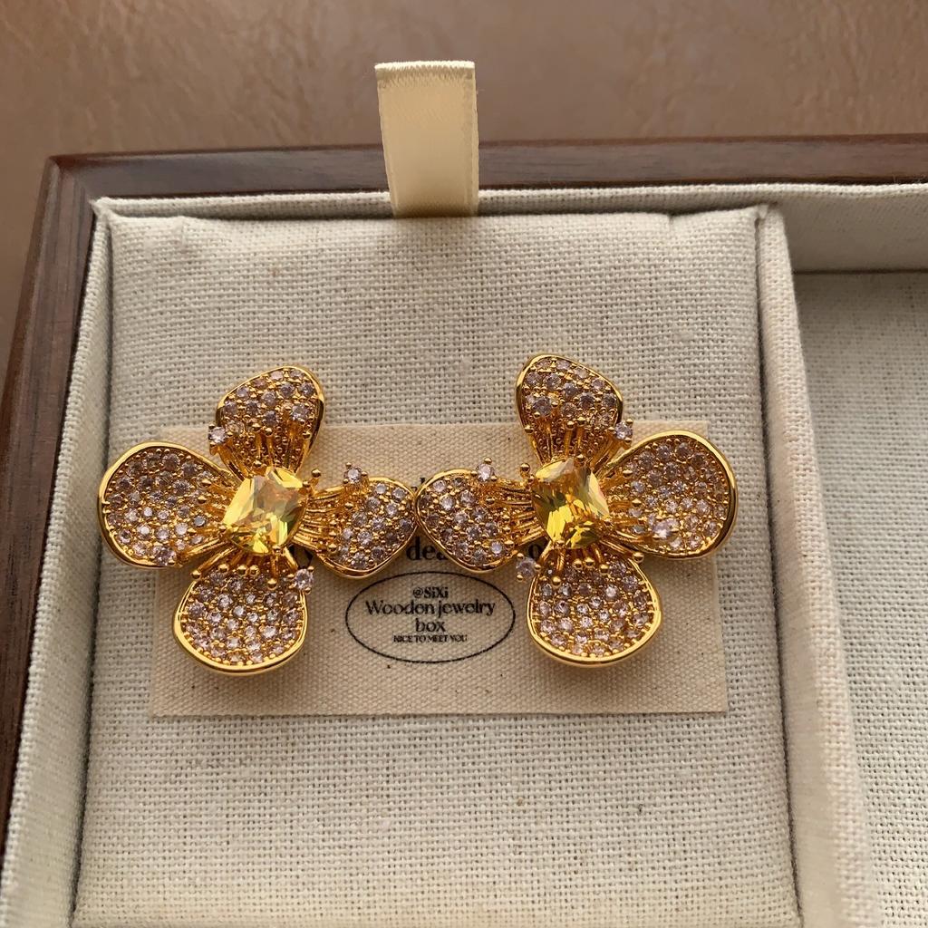 Exquisite Multi-Colored Flower Clusters Shining Zircon Stud Earrings Light Luxury High-End Earrings Elegant Temperament Versatile