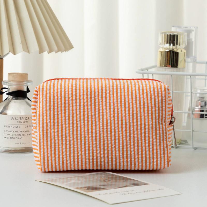 Women Large Capacity Toiletry Bag Embroidered Striped Travel Cosmetic Storage Bag And Makeup Bag Seersucker Portable Handbag Storage