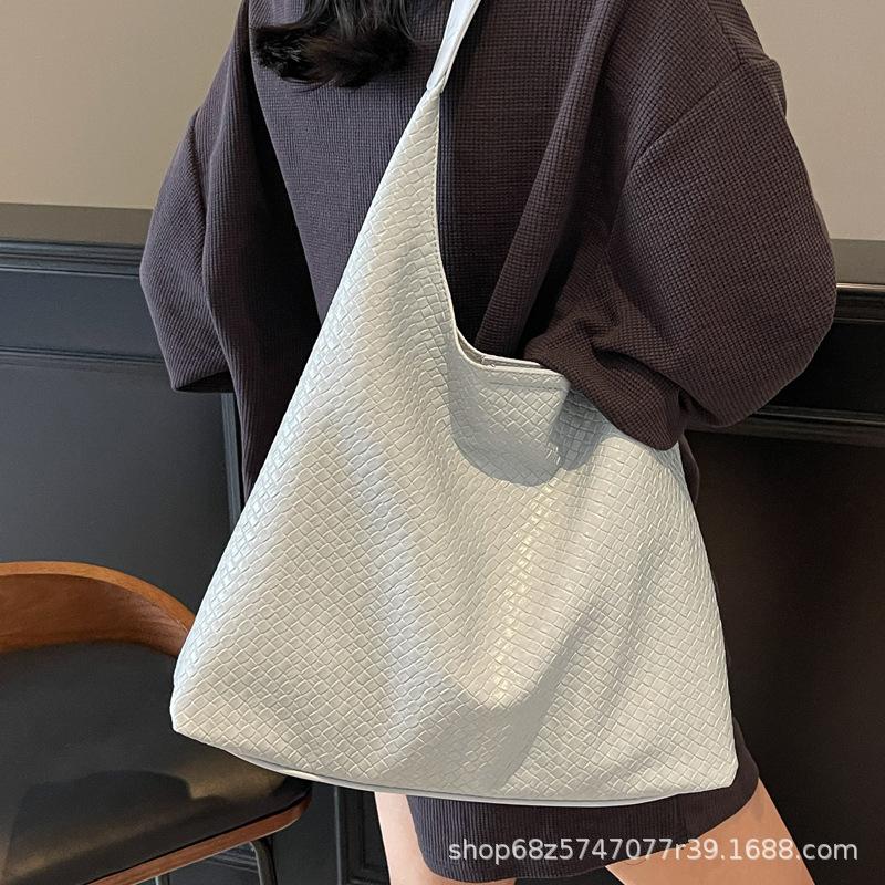 Casual Retro Large-capacity Bag Women's 2025 New Popular Tote Bag Woven Versatile Foreign Style Shoulder Bag Women's Bag