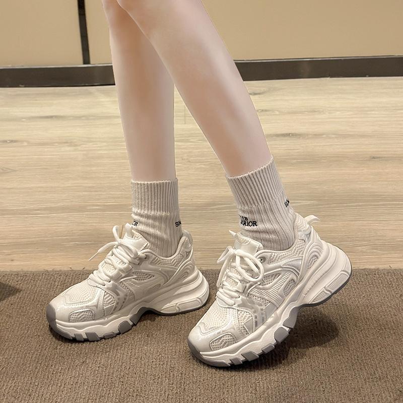 Showing Small Feet, White Versatile Height-increasing Platform Dad Shoes, Women's 2025 New Spring and Autumn Lightweight Versatile Sports Shoes