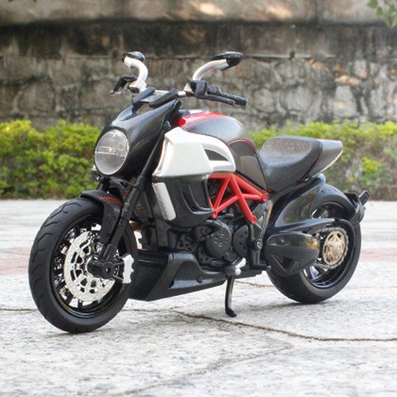 1/12 Scale Ducati Diavel Model Alloy Motorcycle Diecast Model Children's Toy Kids Gift Birthday Present for Boys Display Model